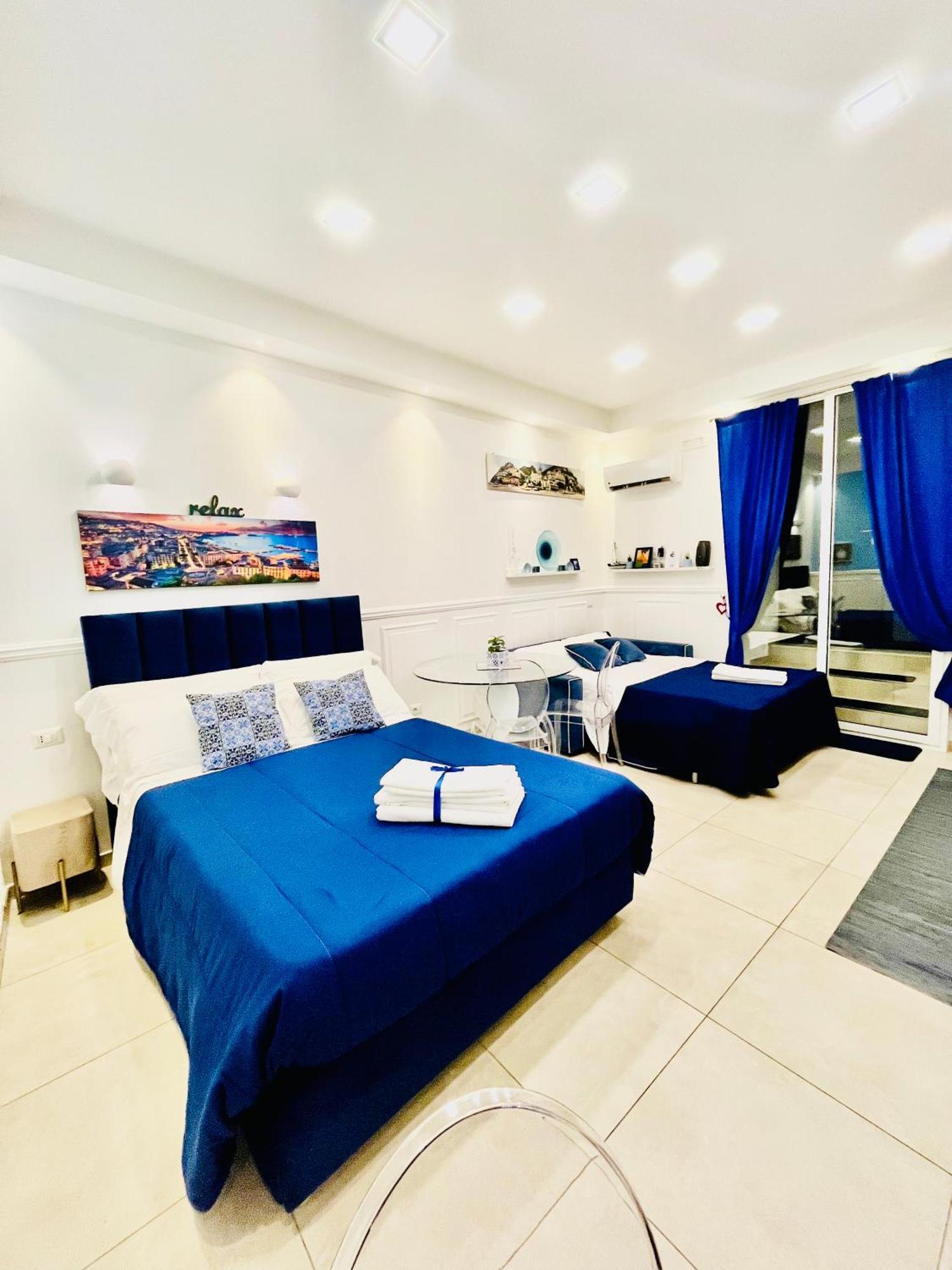 Donn'Anna Naples City Center Экстерьер фото