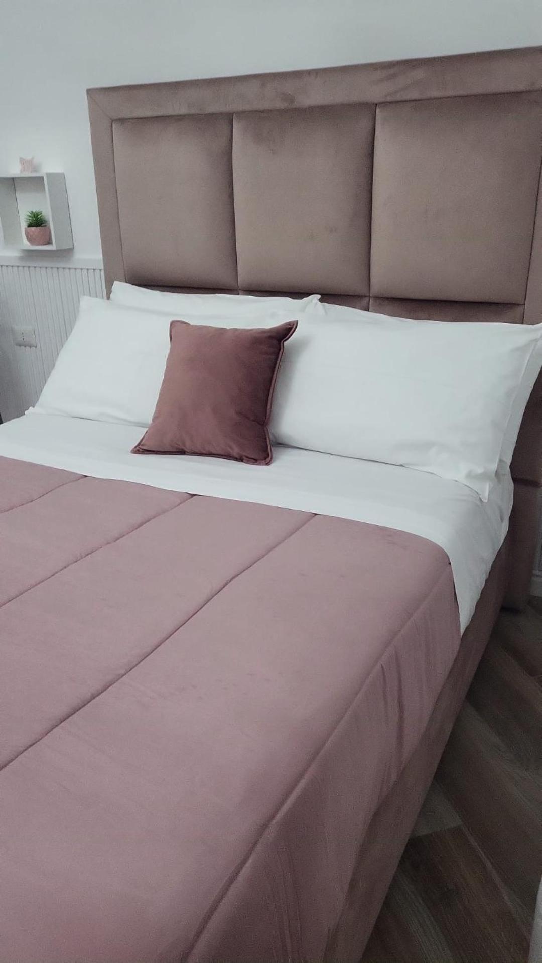 Donn'Anna Naples City Center Экстерьер фото