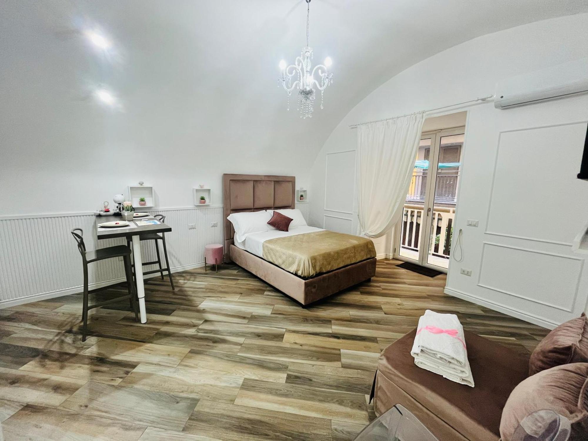 Donn'Anna Naples City Center Экстерьер фото